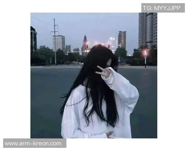 女生们为何对足球明星头像情有独钟背后的心理与文化解析