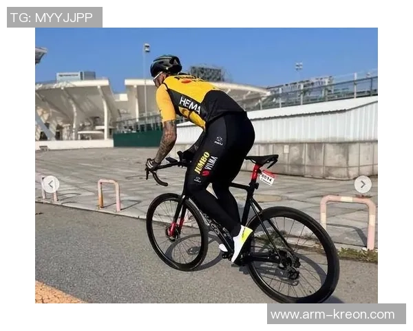 足球明星骑行高清视频展现运动魅力与激情瞬间 足球明星骑行高清视频展现运动魅力与激情瞬间